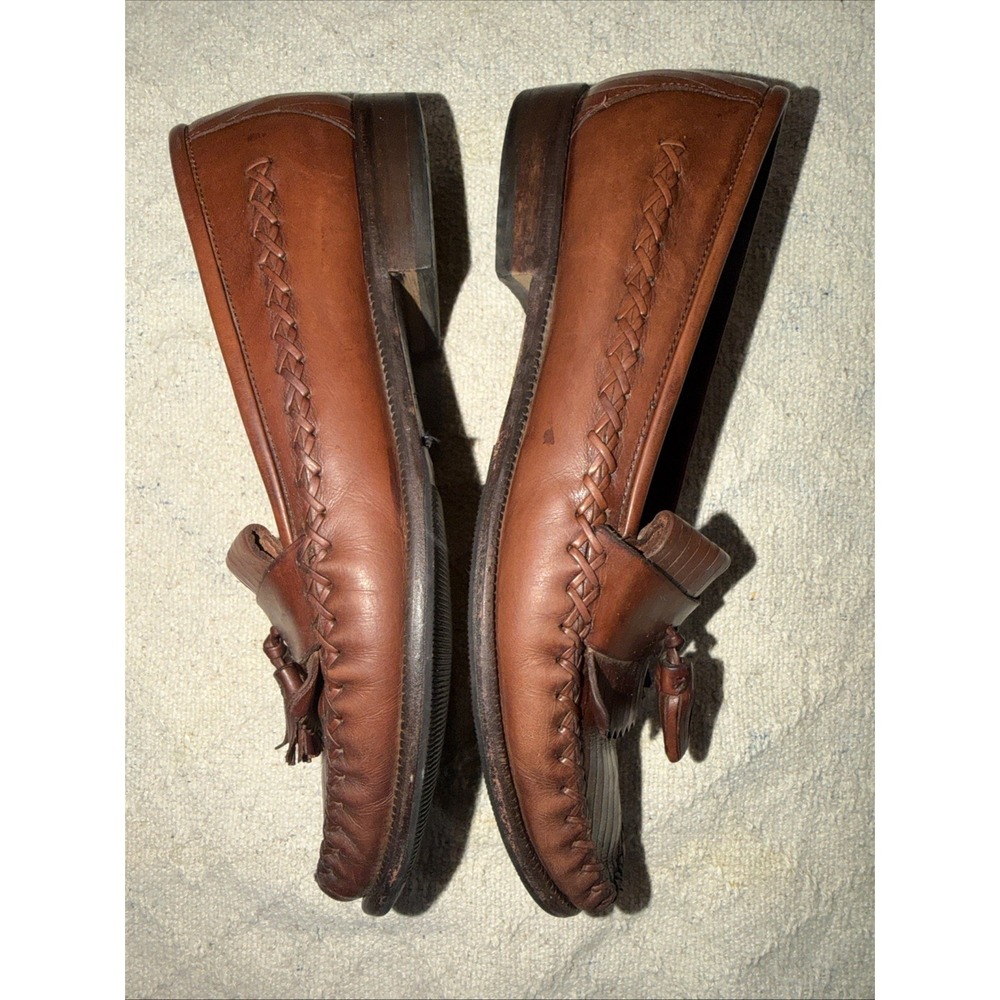 Cole Haan women's Brown Leather Tasseled Loafer Dress Shoes Size 8.6 - Picture 4 of 9